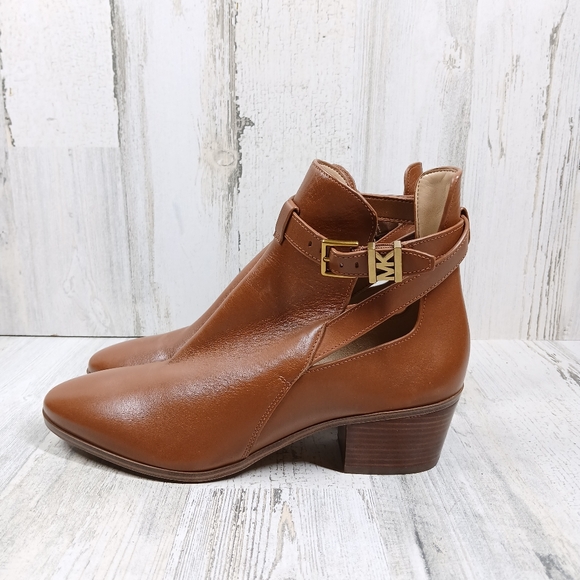 MICHAEL Michael Kors Wilkes Brown Leather Cutout Ankle Bootie #869 - Picture 1 of 11